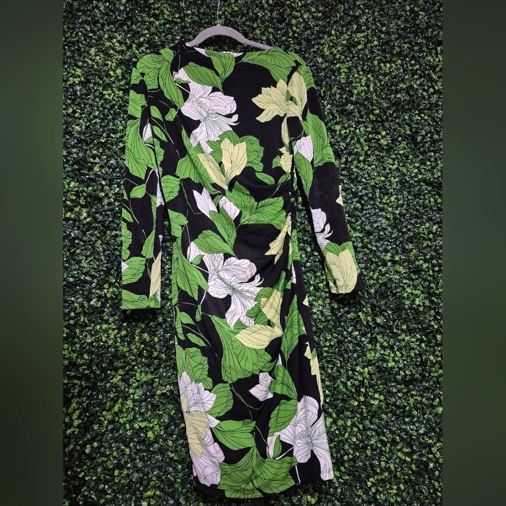 Maggy London Black and Green Floral Long Sleeve Dress